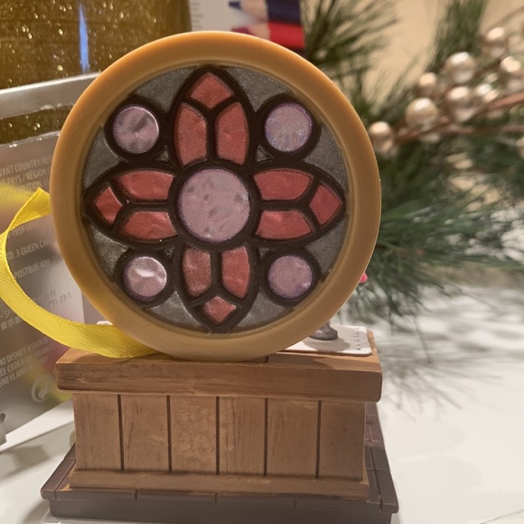 Disney UP Carl and Ellie wedding Sketchbook ornament collection. NWT - Picture 6 of 7